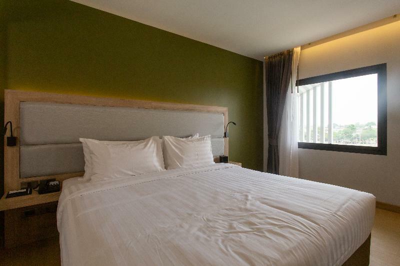 Western Prime Square Hotel