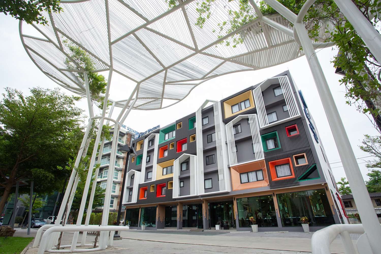 Western Prime Square Hotel 4*